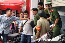 Kỳ cục hành động của đối tượng "cướp" ngân hàng ở TP HCM