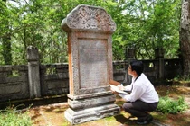 Hoang phế lăng mộ thân phụ Nam Phương Hoàng hậu ở Đà Lạt