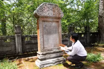 Hoang phế lăng mộ thân phụ Nam Phương Hoàng hậu ở Đà Lạt