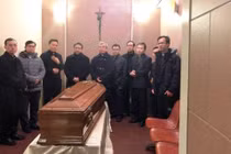 Linh cữu Đức Tổng giám mục Giáo phận TP HCM được đưa về Việt Nam