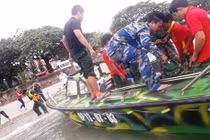 2 ngư dân nghi bị kẹt trong tàu cá chìm trên biển Côn Đảo