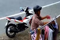 Video: “Đỏ mặt” hành động thanh niên đi Exciter trộm nội y