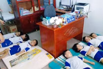 73 học sinh ngộ độc nghi uống sữa Nutifood: Đồng Nai tạm ngưng CT sữa học đường Nutifood