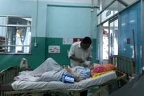 Nhiều viên đạn còn nằm trong đầu 2 cô gái bị bắn, chém kinh hoàng