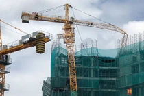 Gãy cần cẩu Topaz Elite, CĐT Vạn Thái Land vẫn “vô tư” thi công