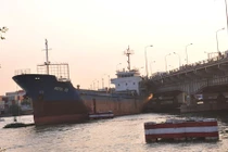 Cầu Đồng Nai ra sao sau cú đâm va của tàu hàng nghìn tấn?