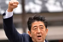 Thủ tướng Nhật lại chọc tức Trung Quốc?
