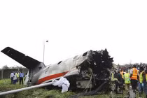 Cận cảnh tai nạn máy bay thảm khốc ở Nigeria