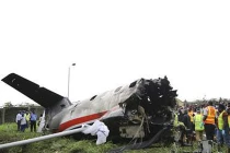 Cận cảnh tai nạn máy bay thảm khốc ở Nigeria