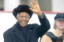 Cựu Tổng thống Nelson Mandela qua đời
