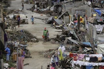 Mỹ, Nhật lãi to khi Philippines gặp siêu bão