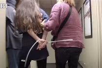 FBI đột kích, cứu 105 trẻ em khỏi các “động quỷ” 