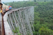 Ngắm cầu cạn giữa lưng chừng trời ở Myanmar