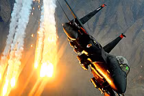 Nhật Bản điều chiến đấu cơ “dọa” tàu Trung Quốc 