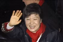 Nữ Tổng thống HQ “ngoại giao bán hàng” ở VN thế nào?