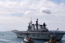 Hải quân Anh “xung phong” tấn công Syria