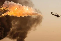 Ngoạn mục phi công Israel dội bom mừng tốt nghiệp