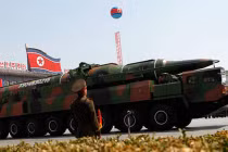 Triều Tiên có tên lửa đạn đạo mới chọc thủng Mỹ