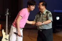  Con cái hư hỏng của các gia đình quyền thế 