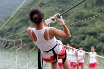 Ngắm đội nữ cứu hộ xinh đẹp của TQ luyện tập