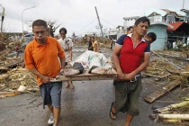 Ít nhất 1.200 người Philippines thiệt mạng vì siêu bão Haiyan