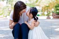 Phượng "Thị Nở" đón con vào Sài Gòn dập tắt tin đồn cũ