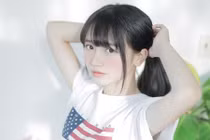 Nữ sinh Nha Trang gây thương nhớ với vẻ đẹp thuần khiết