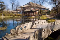 Giới trẻ mê mẩn trường đại học đẹp như trong phim cổ trang