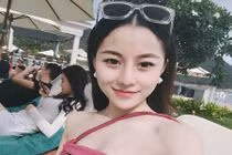 Cô gái Hà Tĩnh có khuôn mặt "chuẩn mực" được săn lùng