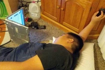 Loạt tình huống hài hước khi người lười "hờn cả thế giới"