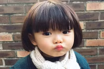 Em bé được mệnh danh "thánh biểu cảm" đốn tim dân mạng