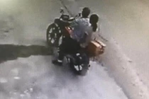 U50 cho đi nhờ xe miễn phí để dụ dỗ hiếp dâm bé gái