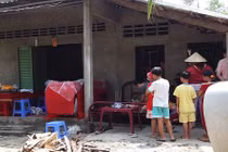 Trường tổ chức đi biển chơi, một nữ sinh lớp 5 chết đuối