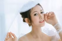 Hot girl gây sốt bởi khuôn mặt trẻ như học sinh cấp 2