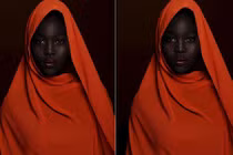 Da đen như than, cô gái trẻ khiến cả thế giới "phát sốt"