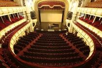 Bất ngờ Nhà hát Lớn Hà Nội được làm bằng vàng