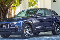 SUV hạng sang Maserati Levante màu lạ ở Đà Nẵng