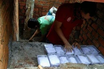 Thợ xăm Đắk Nông 5 năm gom 500 bào thai về chôn cất