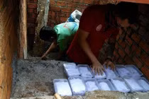 Thợ xăm Đắk Nông 5 năm gom 500 bào thai về chôn cất