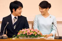 Chuyện tình không khoảng cách địa vị của công chúa Nhật Bản