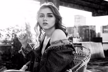 Nữ sinh lai Tây quyết trở thành hoa hậu làm quà tặng mẹ