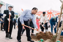 Toyota Việt Nam “Chung tay xanh hóa học đường“