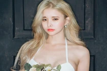 Mẫu nữ Hàn Quốc nổi tiếng trên mạng với vẻ đẹp gợi cảm