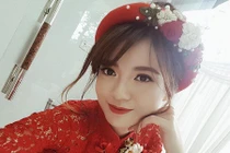 Hot girl fan MU Tú Linh rạng rỡ trong ngày ăn hỏi