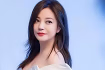 Triệu Vy toan tính điều gì khi thông báo ly hôn?