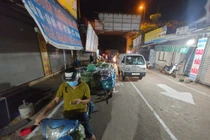 Thêm chợ đầu mối phía Tây gỡ phong toả, BQL chợ kiểm soát tăng giá