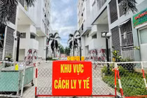 Bình Dương phá cửa, khống chế một phụ nữ đi test COVID-19