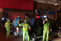 Công an "đột kích" quán karaoke hoạt động chui giữa dịch COVID-19