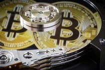 Vứt nhầm ổ cứng chứa Bitcoin, thanh niên xin đào bãi rác để tìm