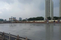 Công trường xây dựng Bệnh viện dã chiến lớn nhất Hà Nội, quy mô 500 giường bệnh